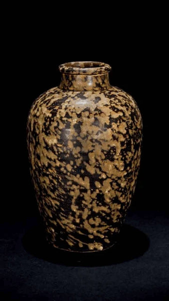 Graceful Curves: The Diversity of Chinese Vase Shapes