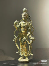 將圖片載入圖庫檢視器 Gilt Bronze Standing Guanyin
